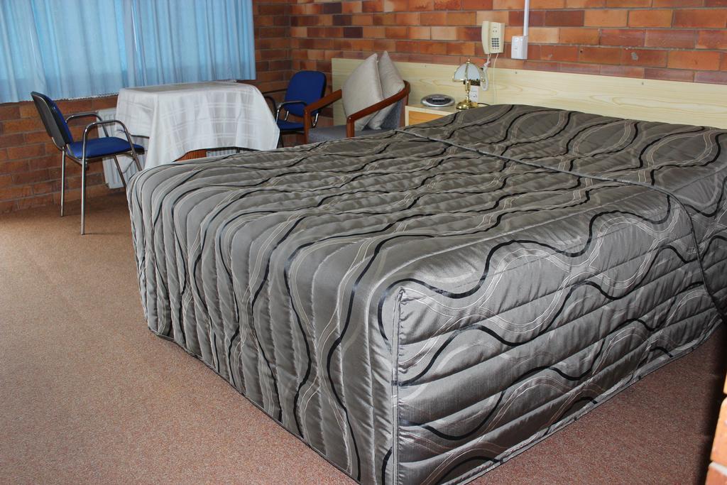 Glen Innes Lodge Motel Kamer foto